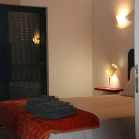 Casa De Pedra Branca *